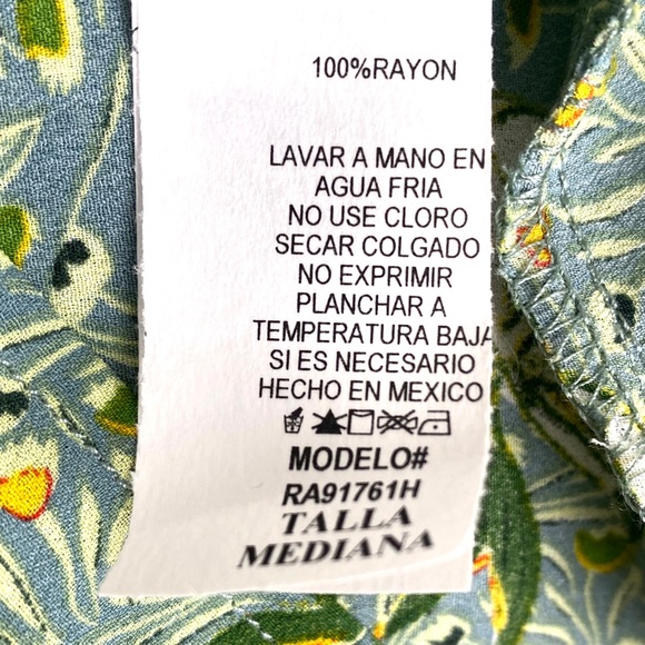 Velvet Oak Floral Romper - Picture 11 of 11